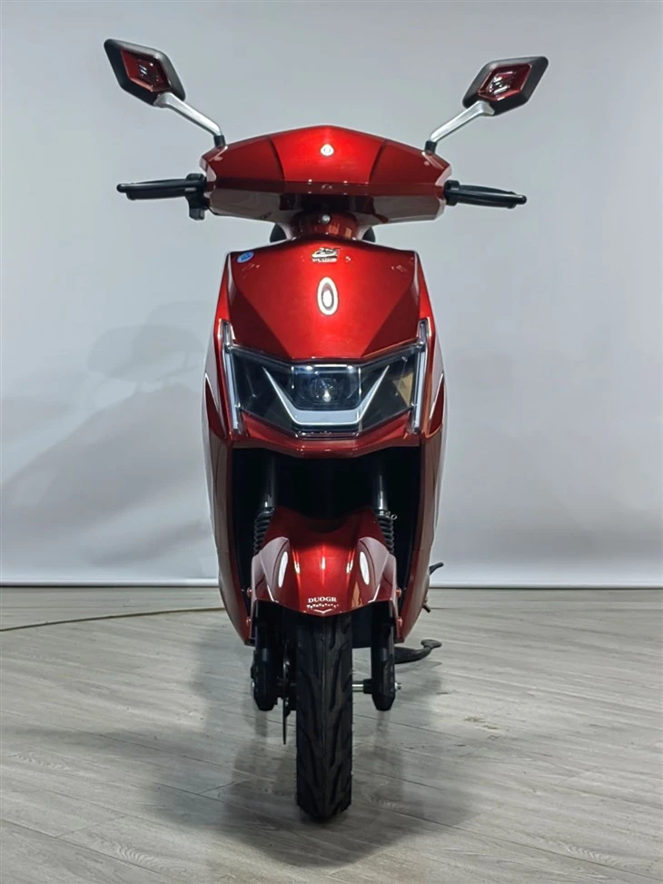 Stylish LED Light Electric Motorcycle
